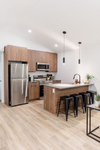 Modern, Prime Location & Comfort