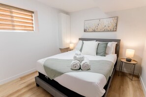 3 habitaciones, escritorio, wifi y ropa de cama 