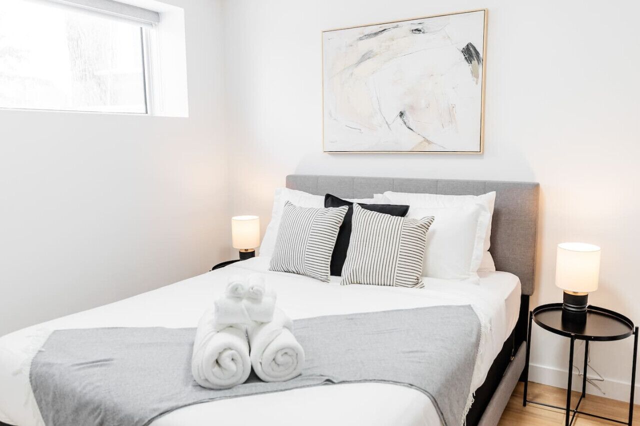 3 habitaciones, escritorio, wifi y ropa de cama 