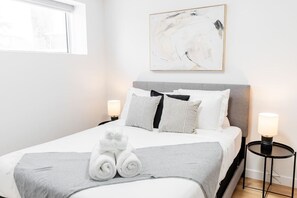 3 Schlafzimmer, Schreibtisch, WLAN, Bettwäsche