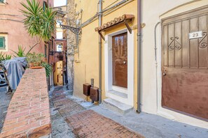 Room - Maison La Vanda in Sanremo (Sanremo)