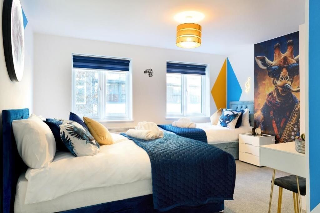 1 Schlafzimmer, Schreibtisch, Bügeleisen/Bügelbrett, Reisekinderbett