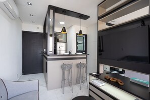 Basic Apartment | Interior - Jardins by Conviva (São Paulo)