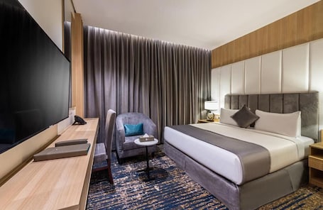 Deluxe Room | Soundproofing, iron/ironing board, free WiFi
