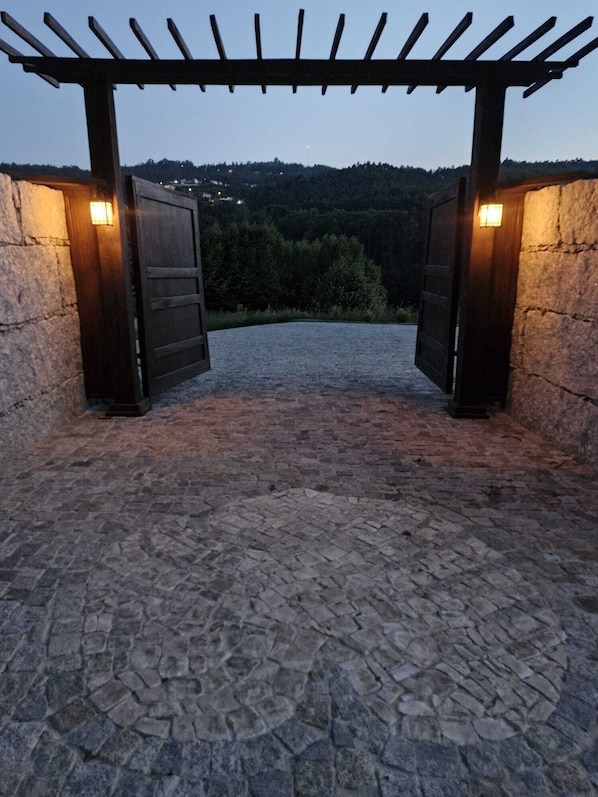 Entrée de l’hébergement