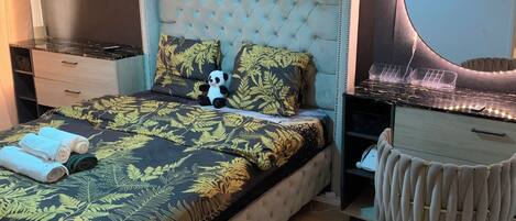 1 chambre, fer et planche Ă repasser, Wi-Fi, draps fournis