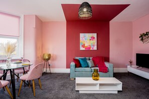 Smart TV - Botanical House Blossom Suite (Blackpool)