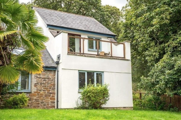 Villa gallery cottage with balcony