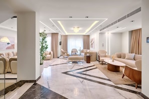 Elite Villa | Egyptian cotton sheets, premium bedding, individually decorated