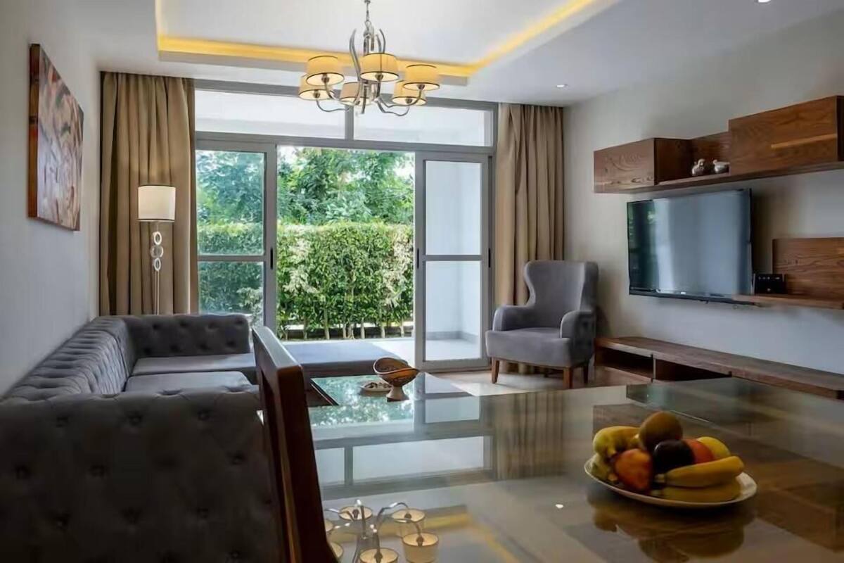 Classic Apartment, 2 Bedrooms, City View | Living area | Netflix, streaming services