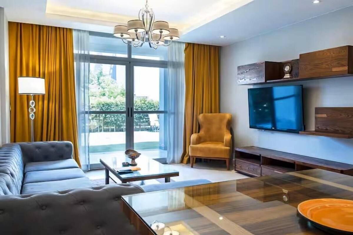 Superior-Apartment, 2 Schlafzimmer, Stadtblick | Wohnbereich