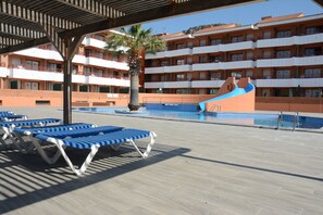 Family Apartment, 2 Bedrooms, Pool View, Tower | 2 bedrooms, free WiFi, bed sheets