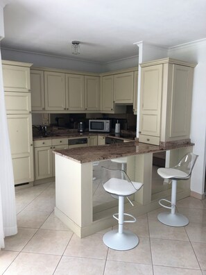 Fridge, microwave, oven, dishwasher