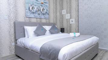 In-room safe, iron/ironing board, free WiFi