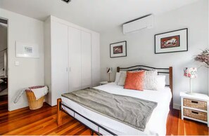 4 quartos, ferros/tábuas de passar roupa, Wi-Fi, roupa de cama
