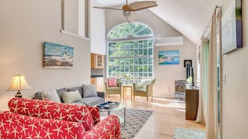 House (3 Bedrooms) | Front of property