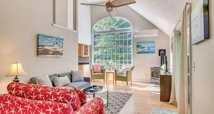 1/2 Mi to Ogunquit Beach: Maine Home w/ Deck!