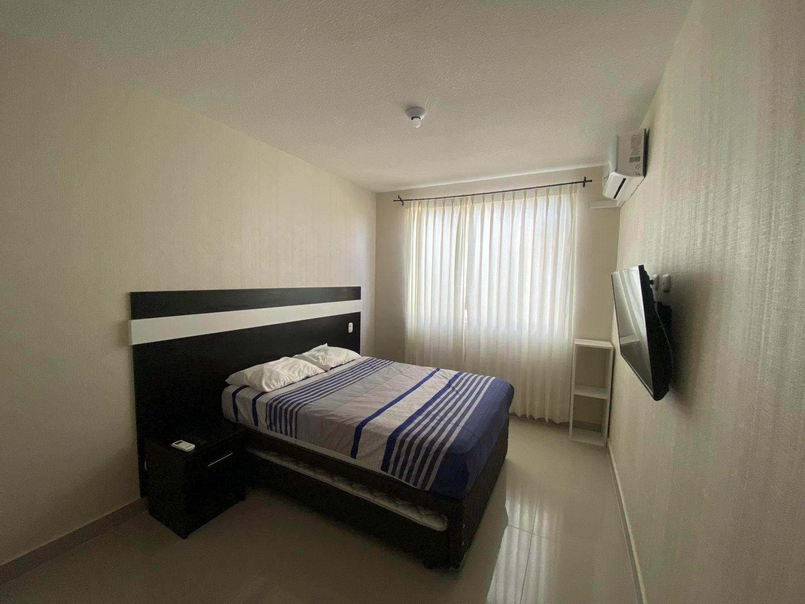 2 sovrum och sängkläder