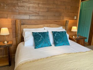 Superior háromágyas szoba, kilátással a tengerre | 1 hálószoba és ingyenes wifi