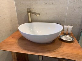 Deluxe Double Room, Hill View | Bathroom | Shower, hair dryer, towels, soap