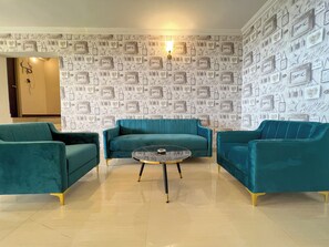 Televisión LCD de 32 pulgadas con canales por cable