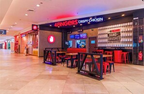 Dining - Wizarding residence 4 stops LRT to KLCC direct linked to Mall (Wilayah Persekutuan)