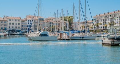 Charming Apartment - Panoramic Harbor View