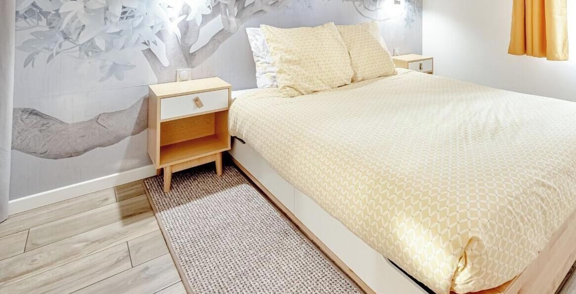 1 chambre, bureau, fer et planche à repasser, accès à Internet