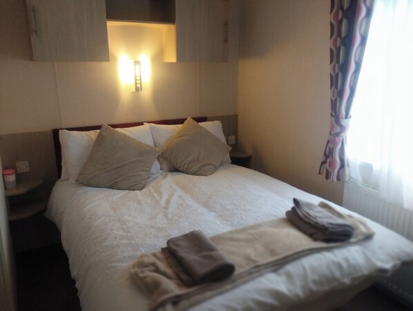 Cabin | 2 bilik tidur, seterika/papan seterika, Wi-fi percuma, cadar katil 