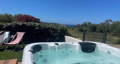 Maison duplex Ile Rousse (Lozari) with private spa and close to the beach