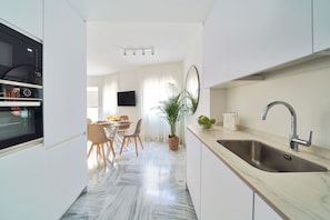 Fridge, microwave, oven, dishwasher