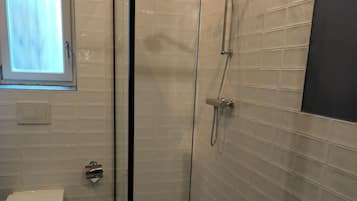 Studio, 1 Bedroom, Smoking, Patio | Bathroom
