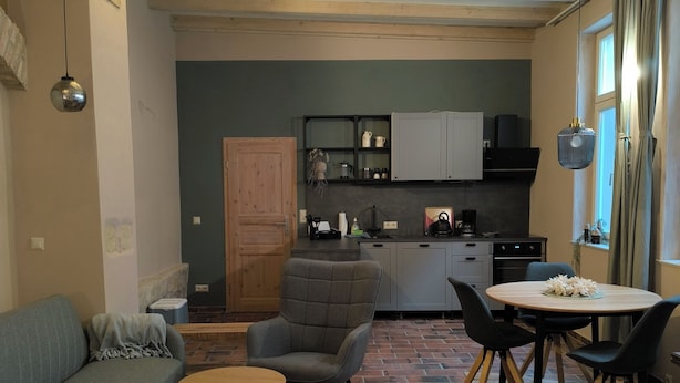 Estudio, 1 habitación, para fumadores, patio | Sala de estar