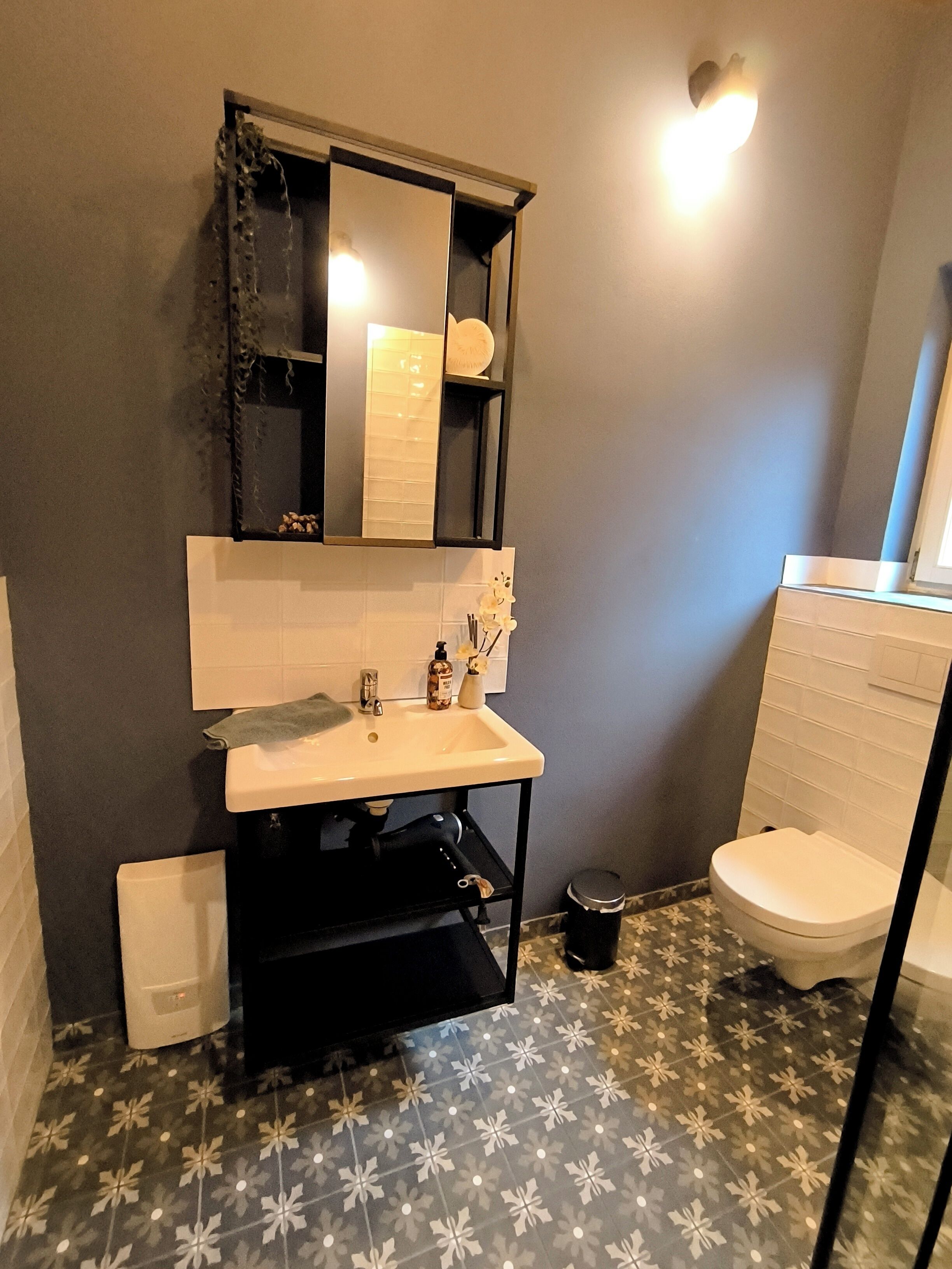 Studio, 1 Bedroom, Smoking, Patio | Bathroom