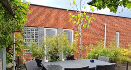 Clean bed & breakfast with roofterrace in Amsterdam!