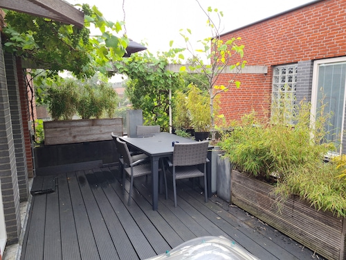 Clean bed & breakfast with roofterrace in Amsterdam!