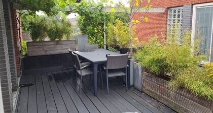 Clean bed & breakfast with roofterrace in Amsterdam!