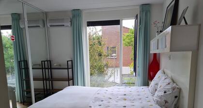 Clean bed & breakfast with roofterrace in Amsterdam!