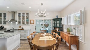 Unclassified image, 5 of 27, button - Serene Retreat on East Beach sleeps 6 guests (St Simons Island)