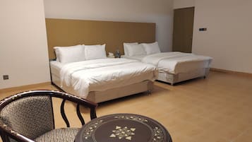 1 quarto, roupas de cama premium, cofres nos quartos, escrivaninha