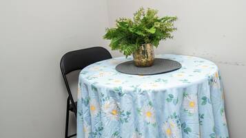 تناول الطعام