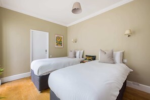 2 Schlafzimmer, Bügeleisen/Bügelbrett, WLAN, Bettwäsche