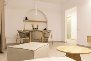 公寓, 1 張加大雙人床, 廚房 | 私人廚房 | 電冰箱、微波爐、烤箱、爐台