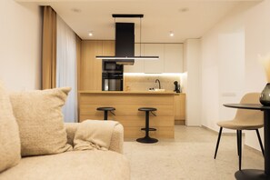 公寓, 2 间卧室, 厨房 |   私人厨房 | 冰箱、微波炉、烤箱、炉灶