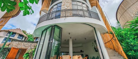 Villa, 3 Bedrooms, Private Pool, Sea View | In-room safe, iron/ironing board, free WiFi, bed sheets