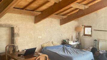 3 Schlafzimmer, Bügeleisen/Bügelbrett, Bettwäsche