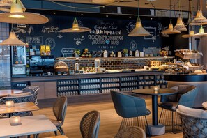 Frokostbuffé hver dag (EUR 17.90 per person)