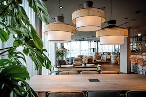Lobby - Motel One Wien-Donau City (Vienna)