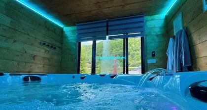 ✨ Cosy house with jacuzzi & mountain views - sleeps 10 ✨