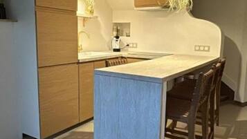 Micro-ondes, plaque de cuisson